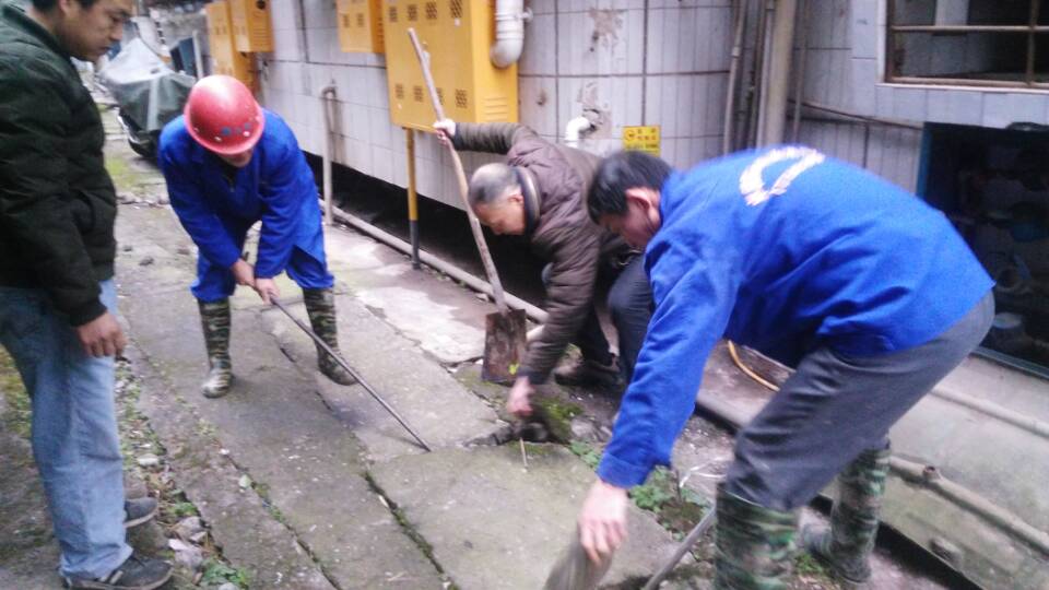 万盛清掏化粪池、管道疏通一站式服务<高效><技术><可靠>